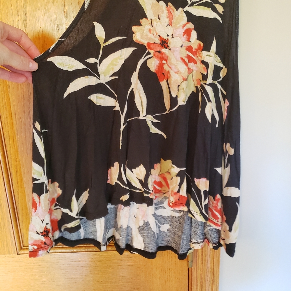 Billabong Tank - Picture 2 of 4